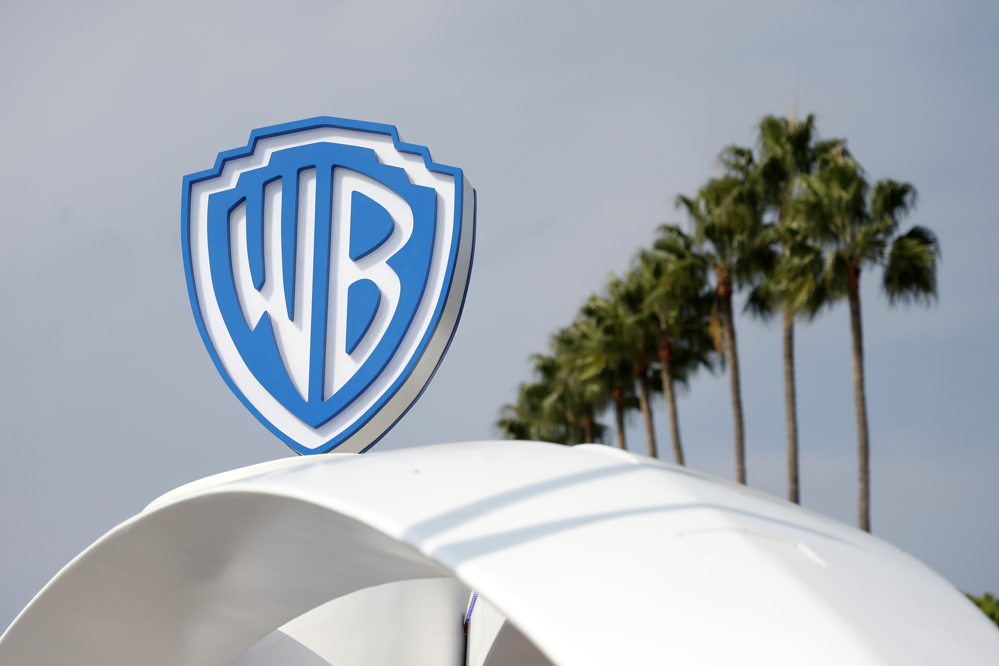 Warner reporta pérdidas de 2.900 millones derivadas del acuerdo de fusión con Paramount