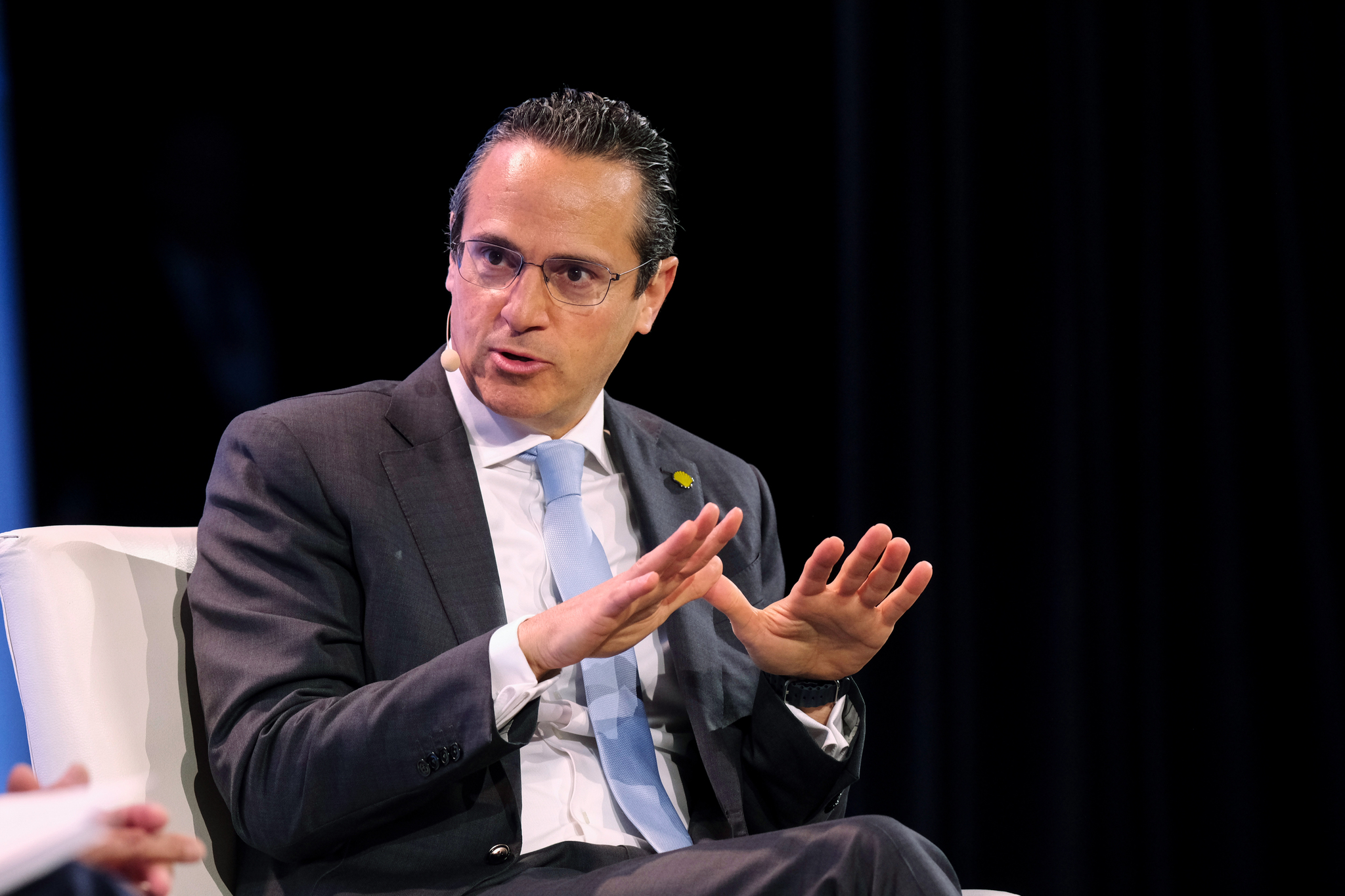 Shell gana un 19% más hasta marzo por la subida del crudo
