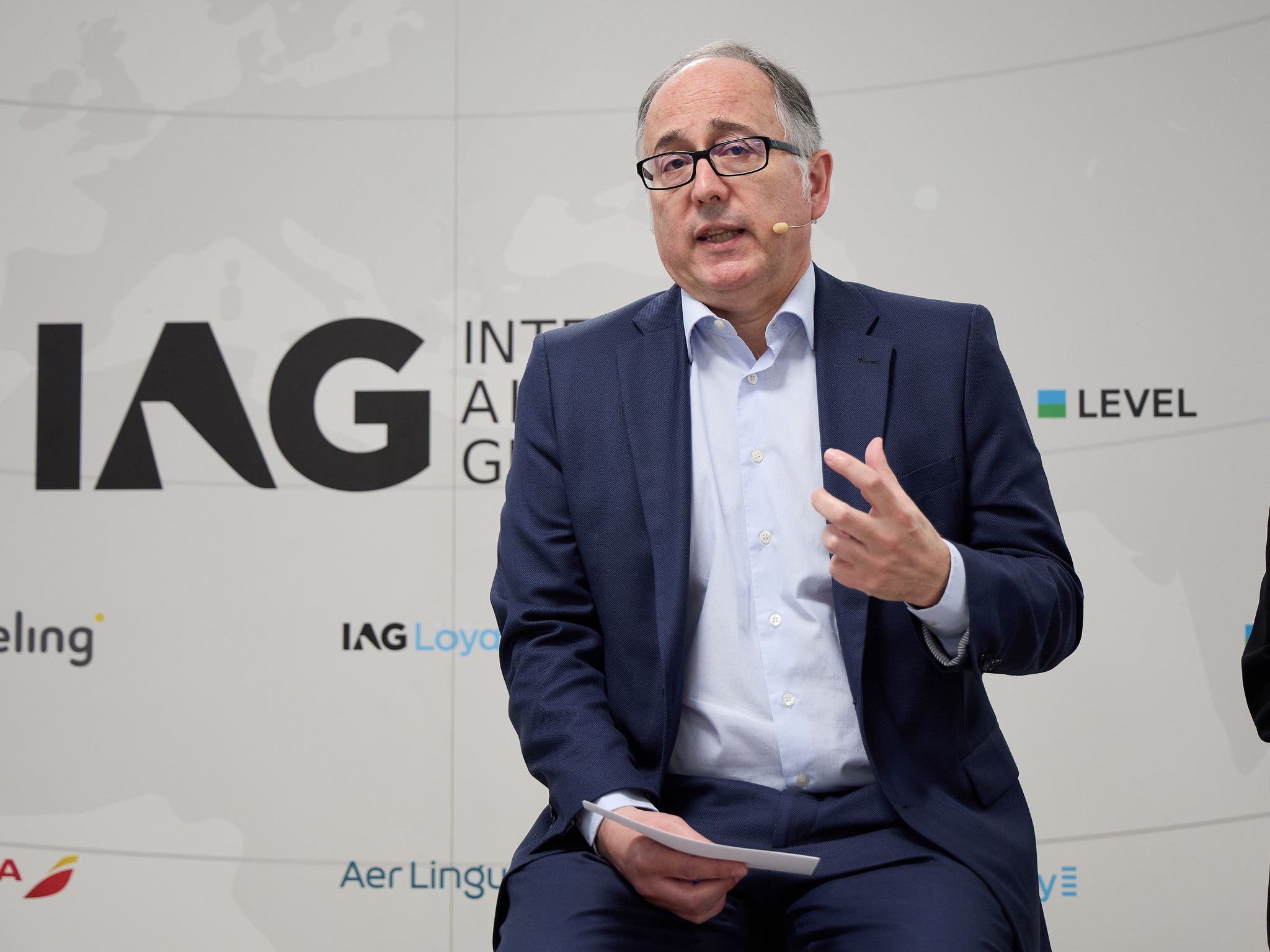 IAG ganará menos por la guerra de Irán y cifra en 2.000 millones el...