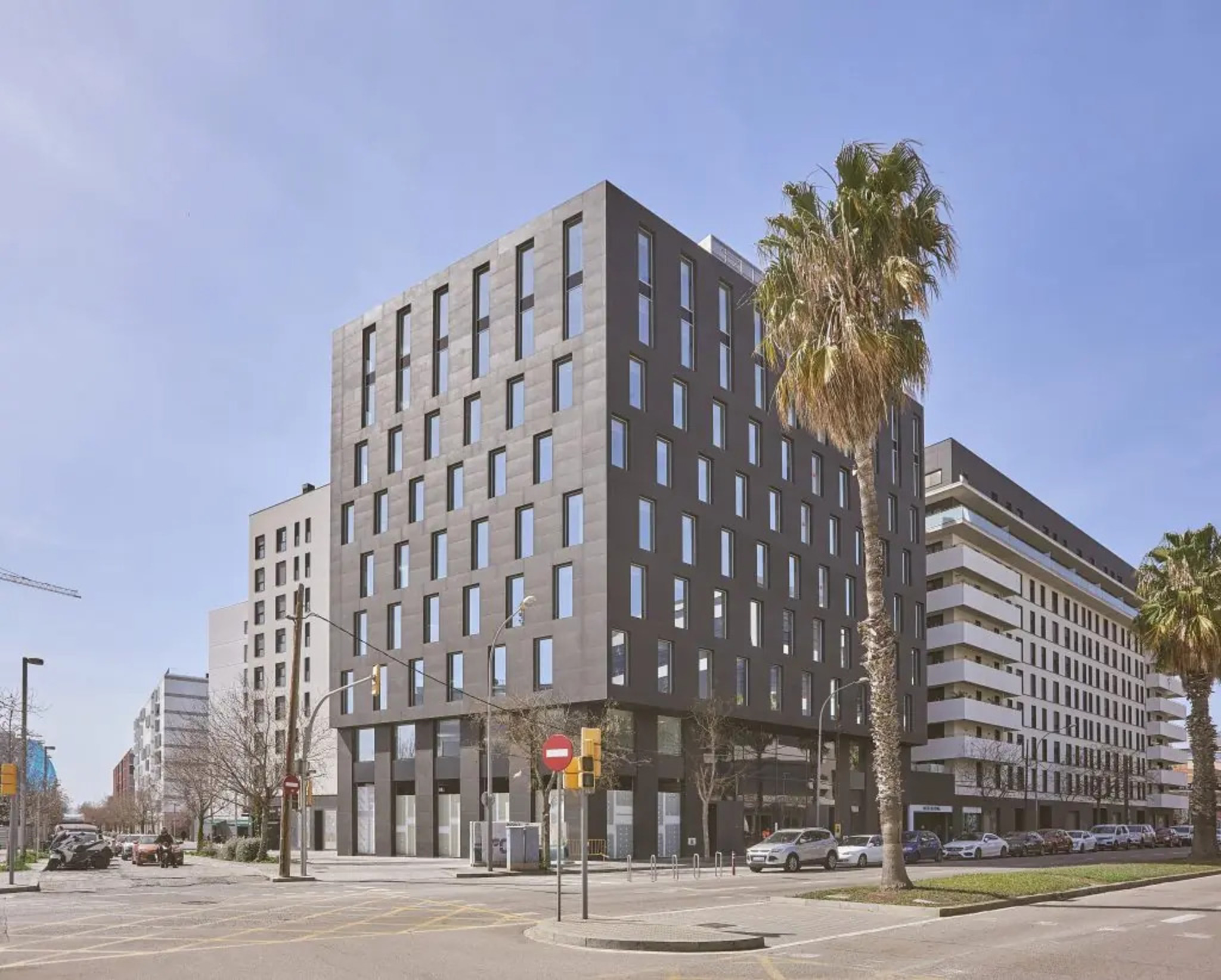 Culmia vende dos plantas de un edificio  de oficinas en Barcelona por 17 millones