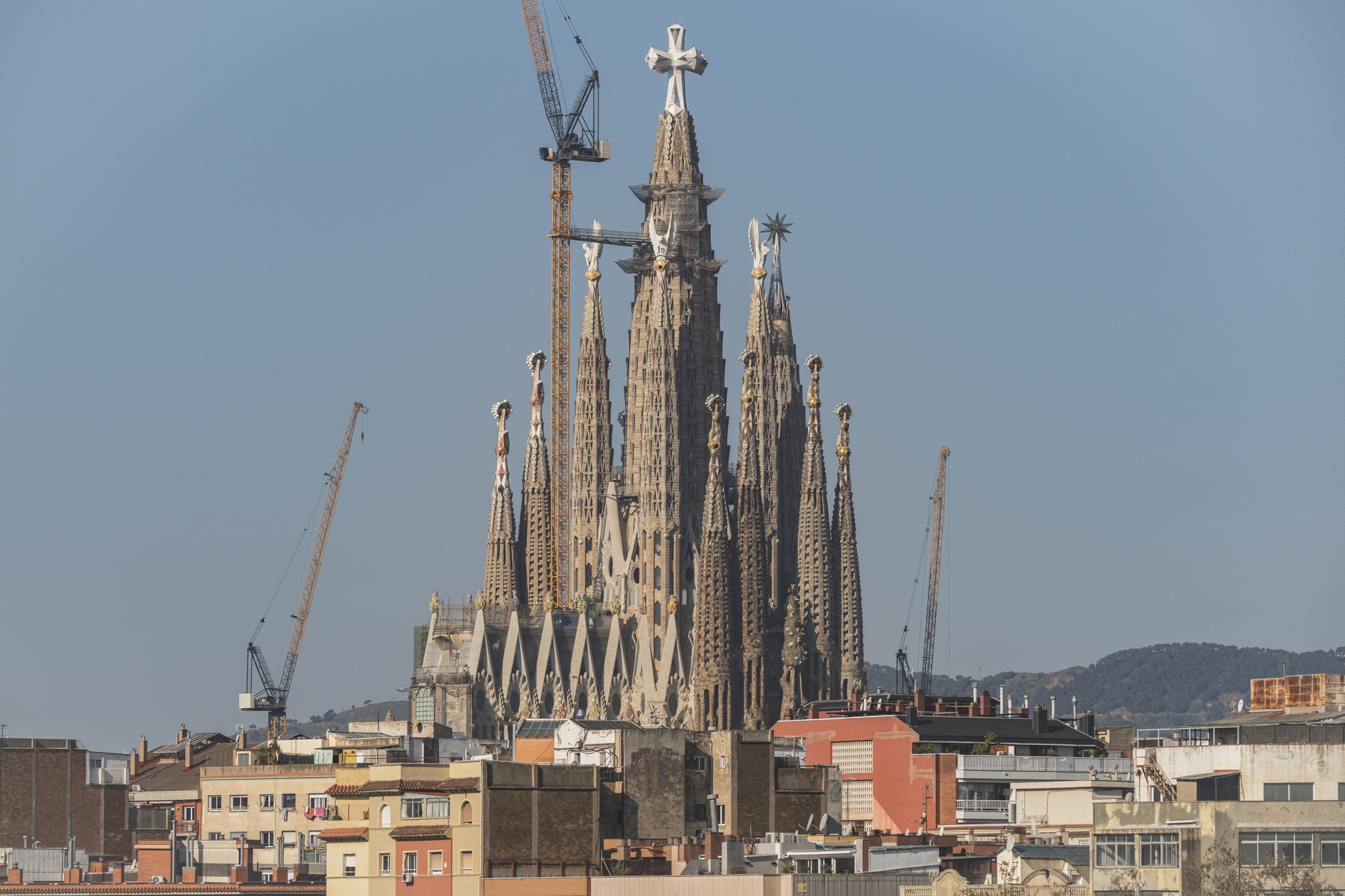 Acerinox arma las torres de la Sagrada Familia