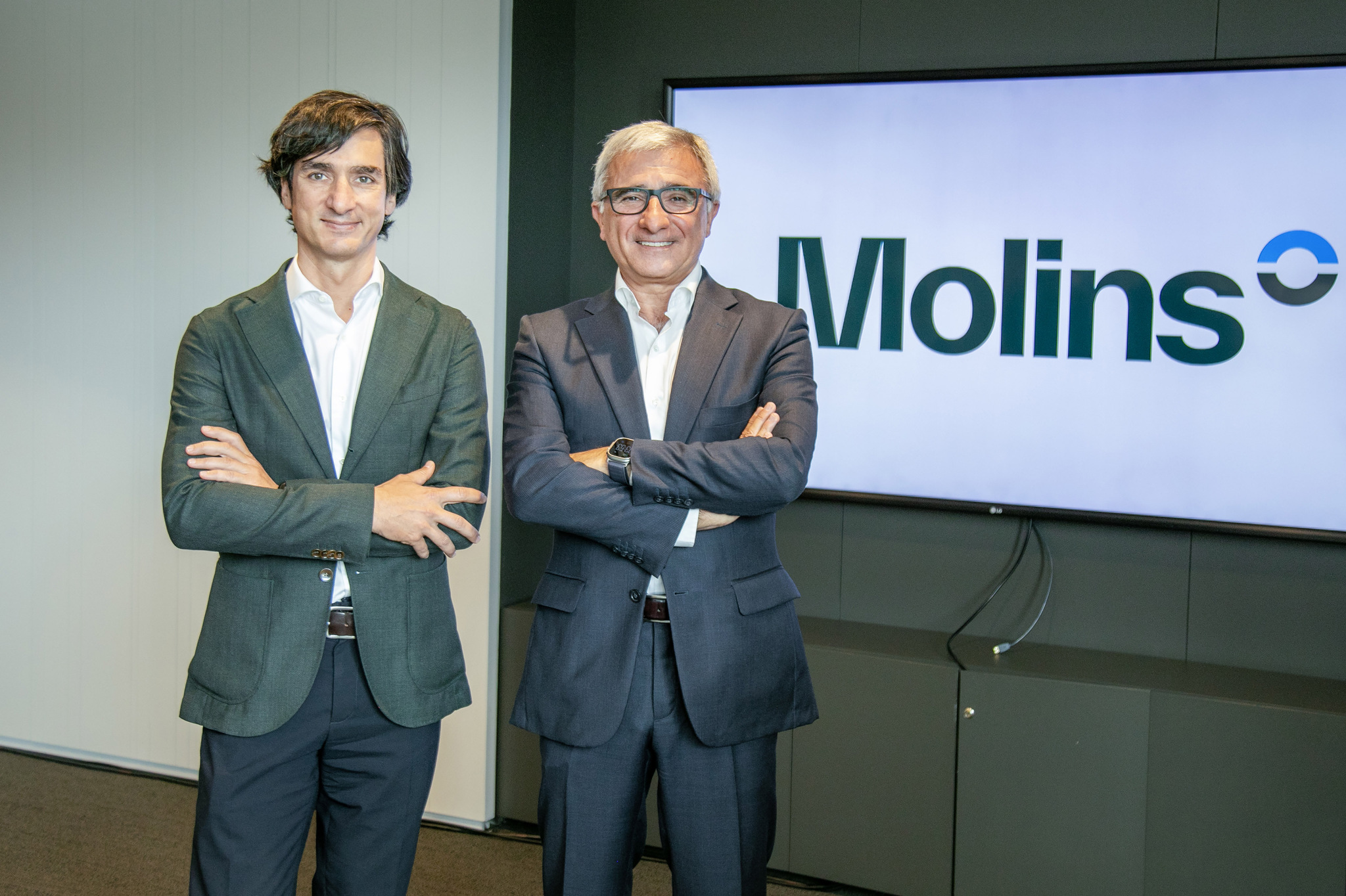 Molins emite 500 millones en bonos para refinanciar la compra de Secil