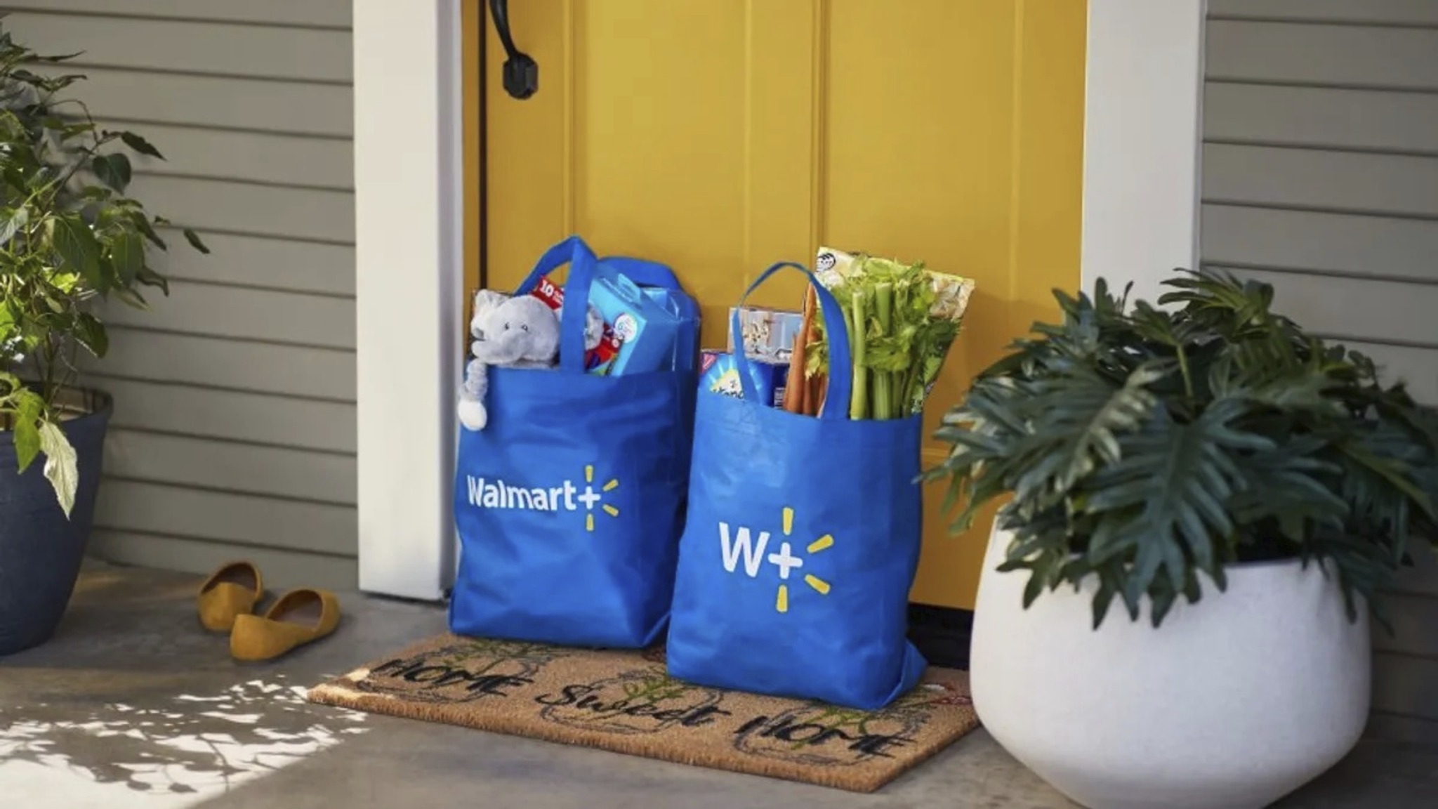 Walmart ocupa farmacias vacías para agilizar las entregas