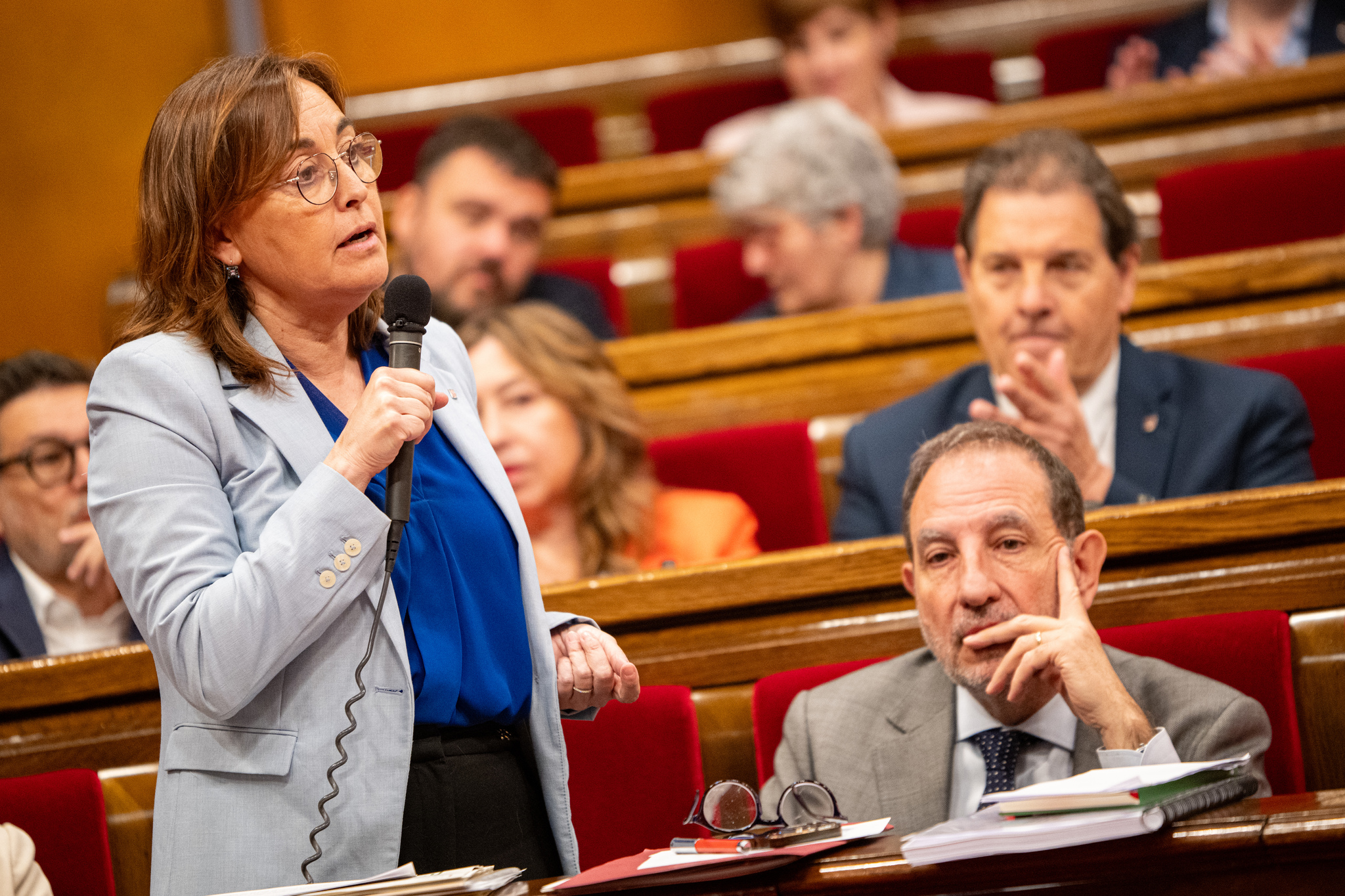 El Parlament ratifica el mantenimiento del 'statu quo' en el bus interurbano hasta 2034