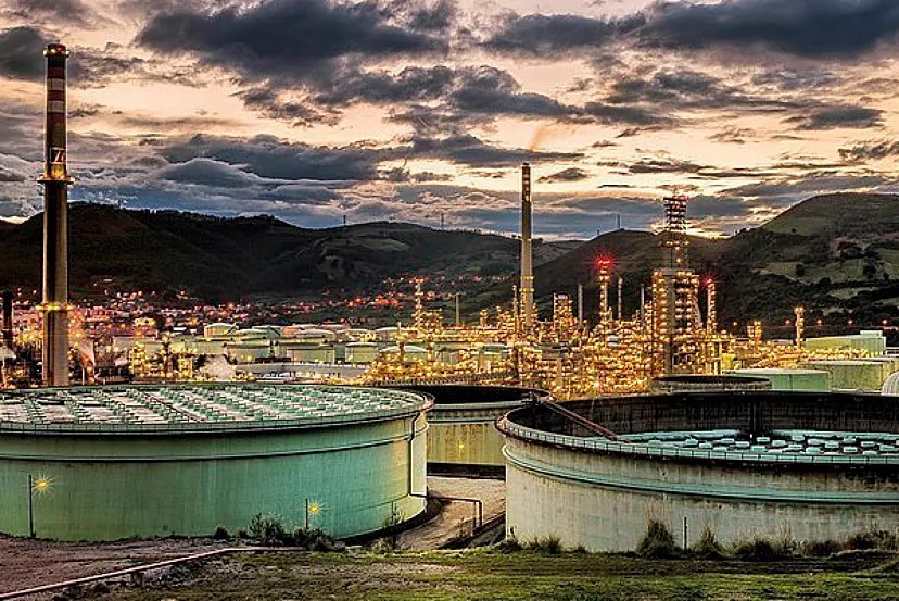 Petronor ganó el año pasado 27,8 millones de euros, un 61% menos