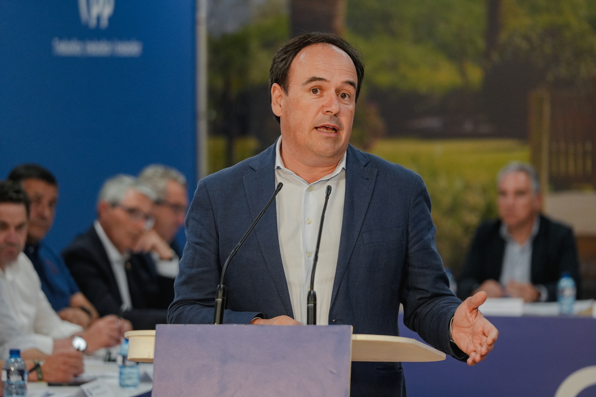 Vox anuncia un acuerdo para los presupuestos valencianos con ‘prioridad nacional’