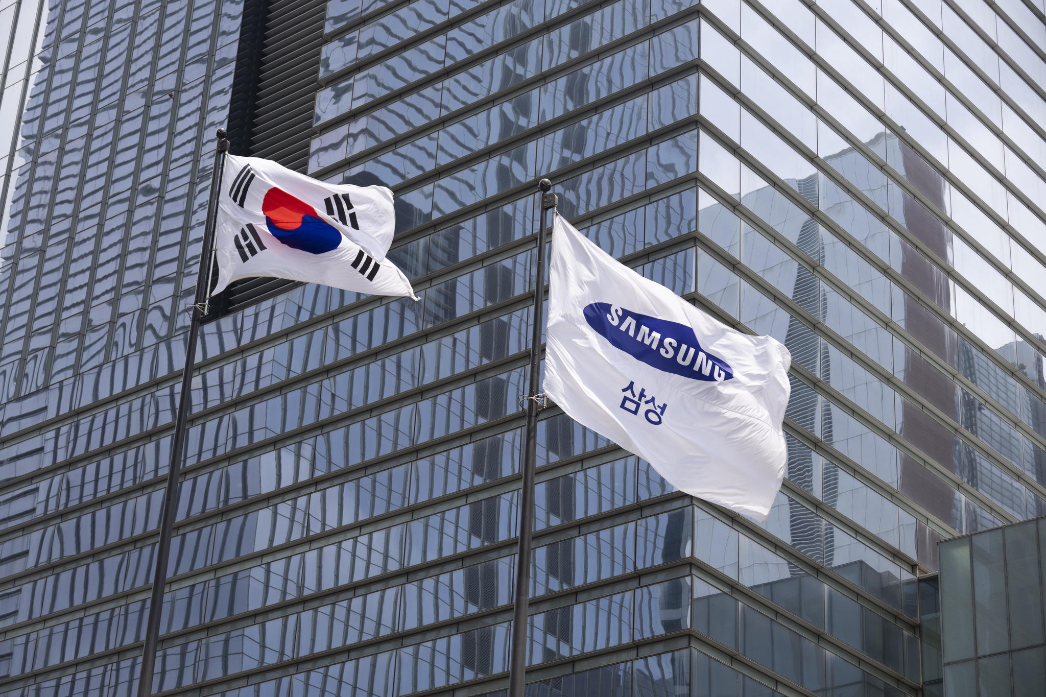 Los trabajadores de Samsung cobrarán un bonus de 400.000 dólares tras llegar a un acuerdo para participar en los beneficios