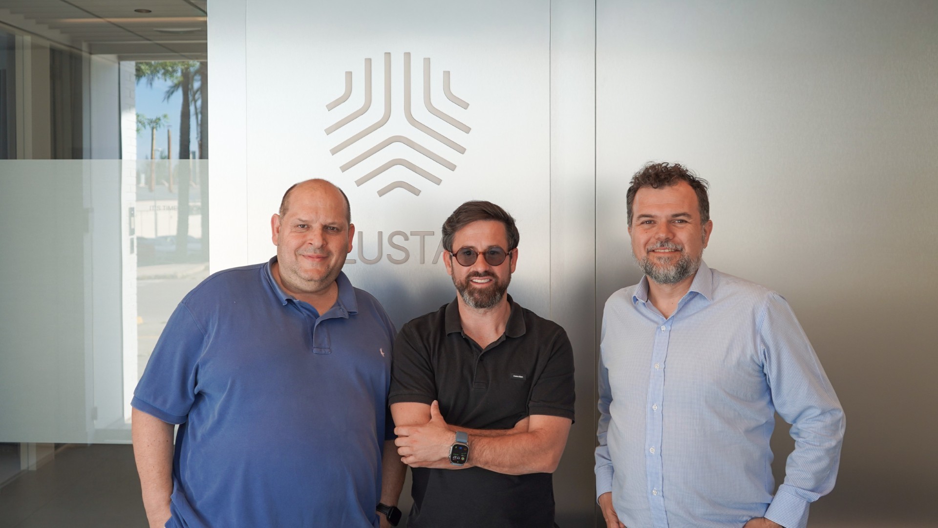 Clustag compra Labelmasters, especializada en etiquetado para logística