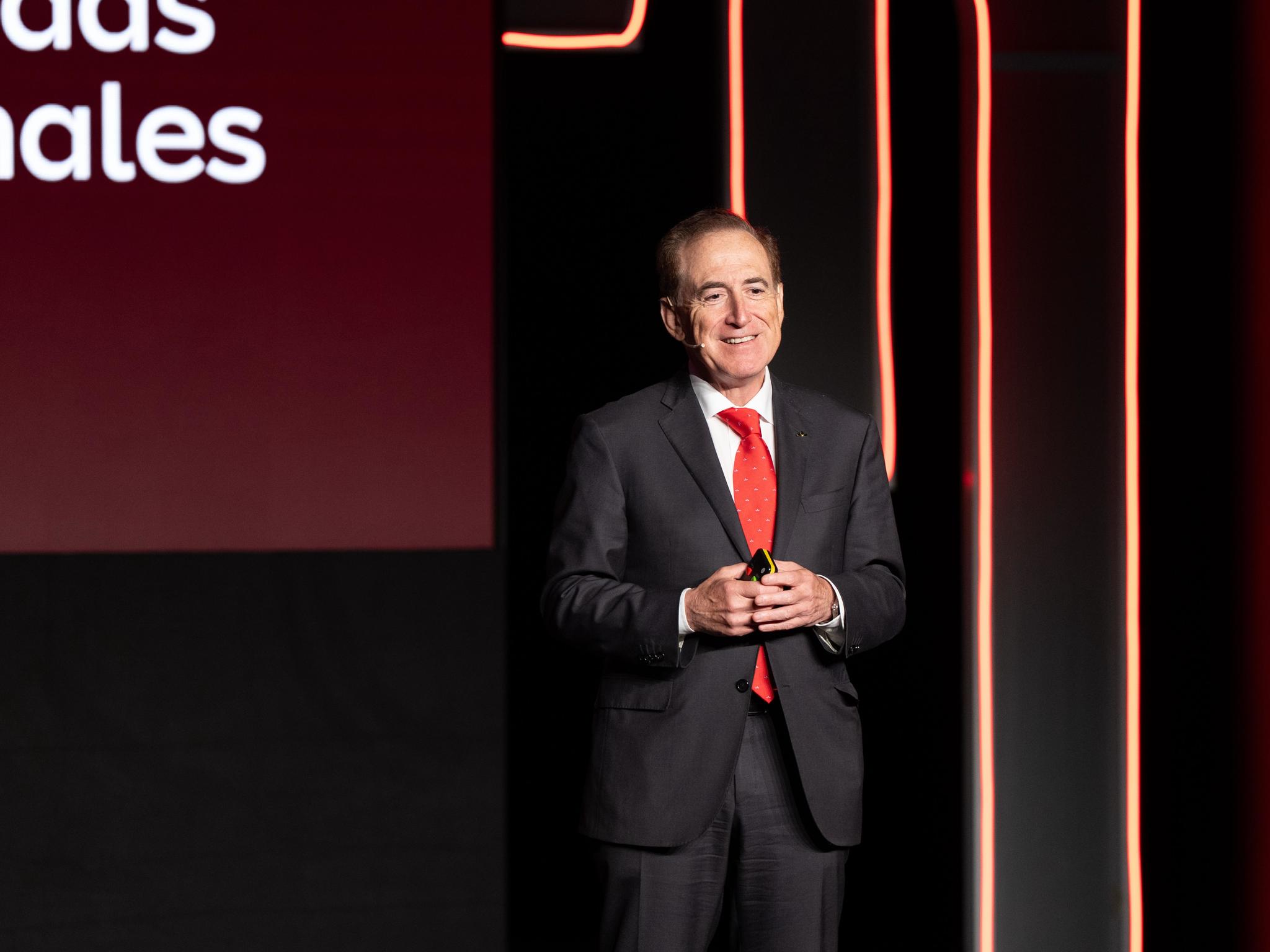 Huertas defiende el largo plazo frente a la competencia temporal que presiona los precios