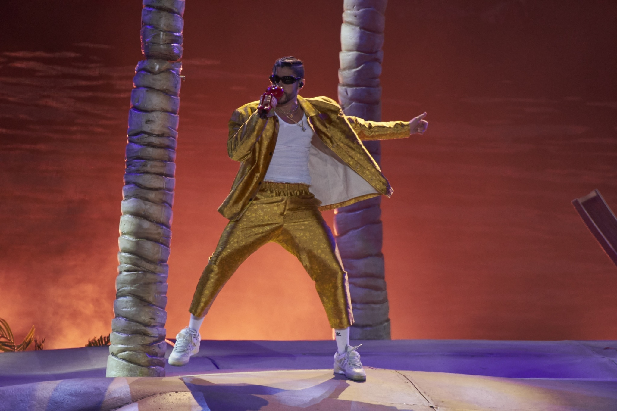 El día que Bad Bunny se compró un Bugatti porque nadie se lo prestaba y luego no sabía qué hacer con él