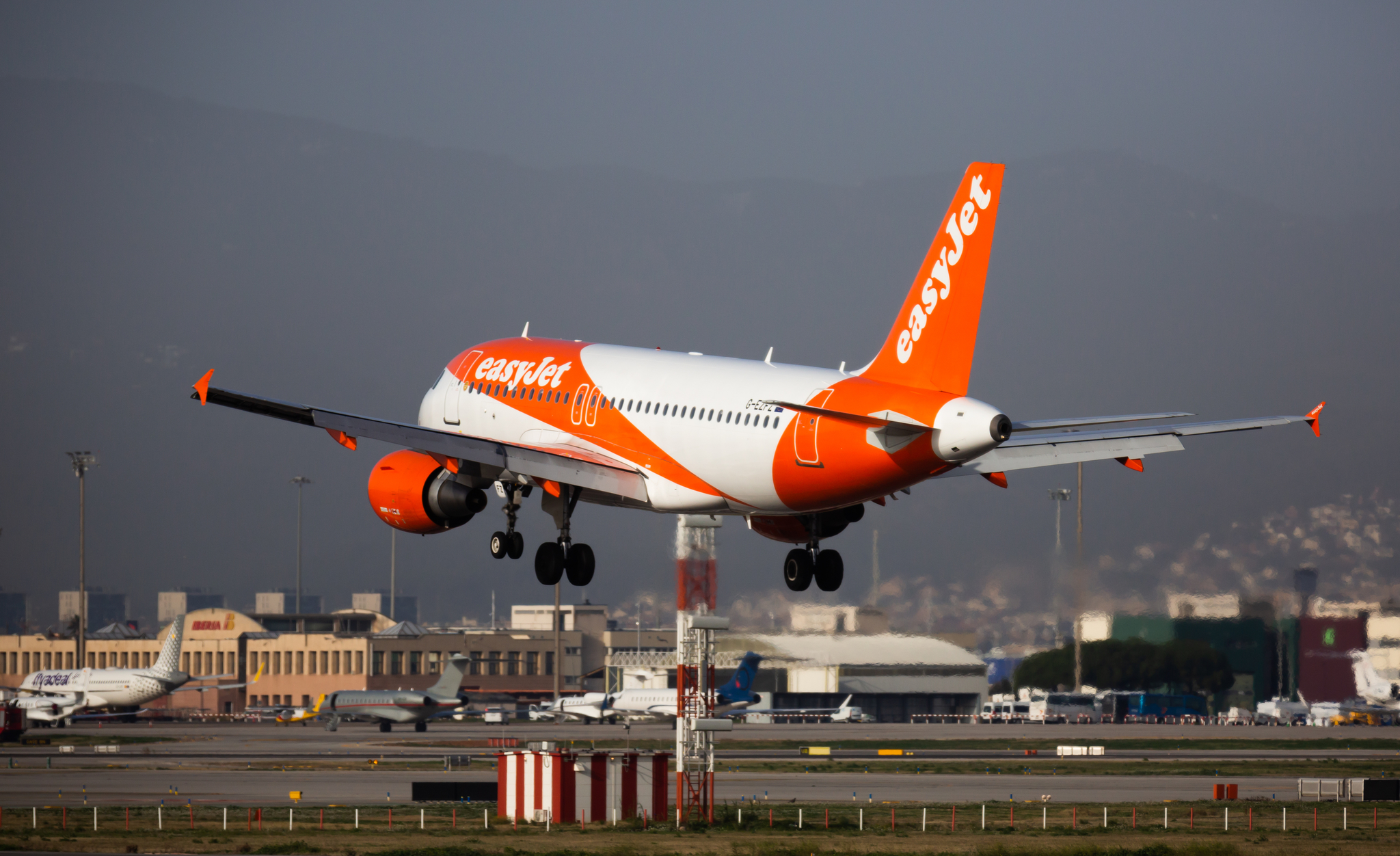 El fondo Castlelake estudia lanzar una opa por easyJet