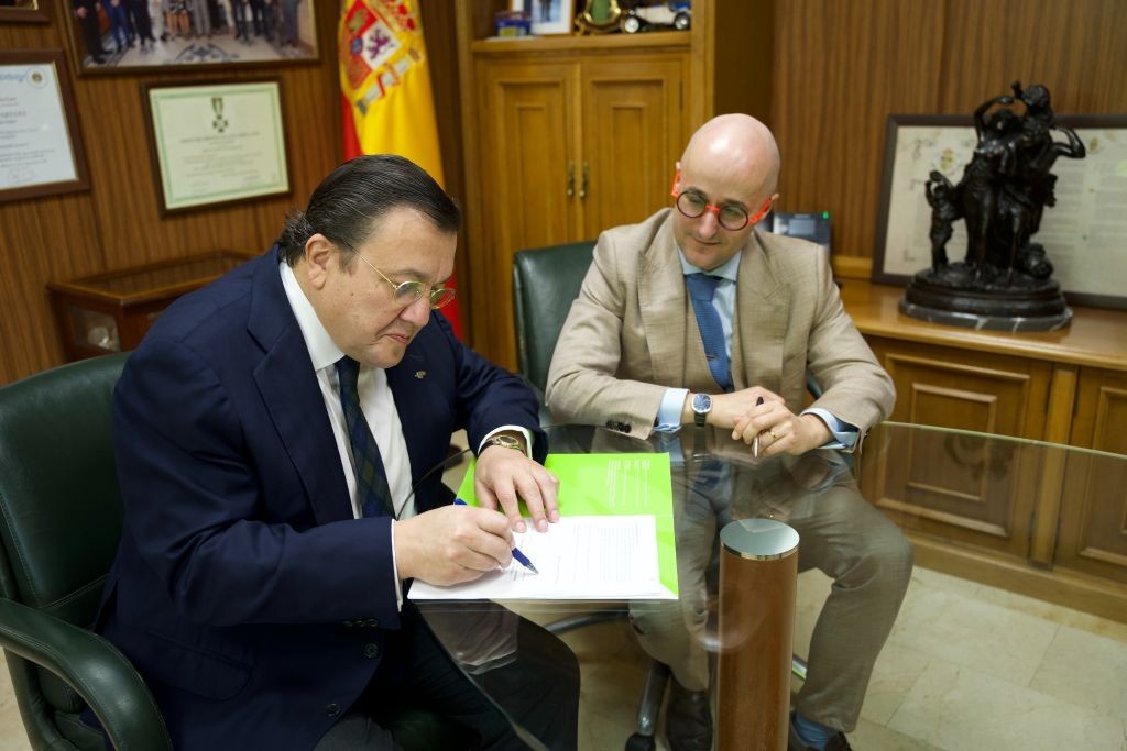 Vectalia firma con Zenob un acuerdo marco de arrendamiento operativo de 120 millones