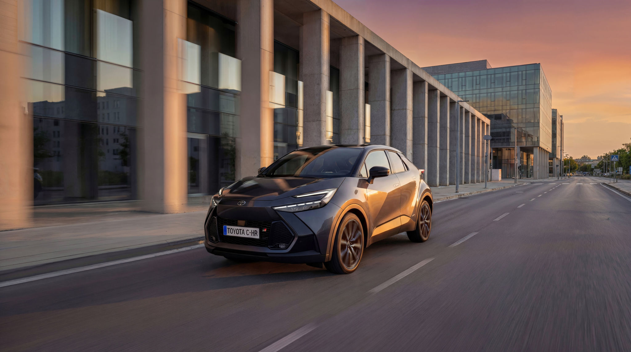 Toyota apuntala el liderato en España y Volkswagen resiste la persecución de Renault y Seat