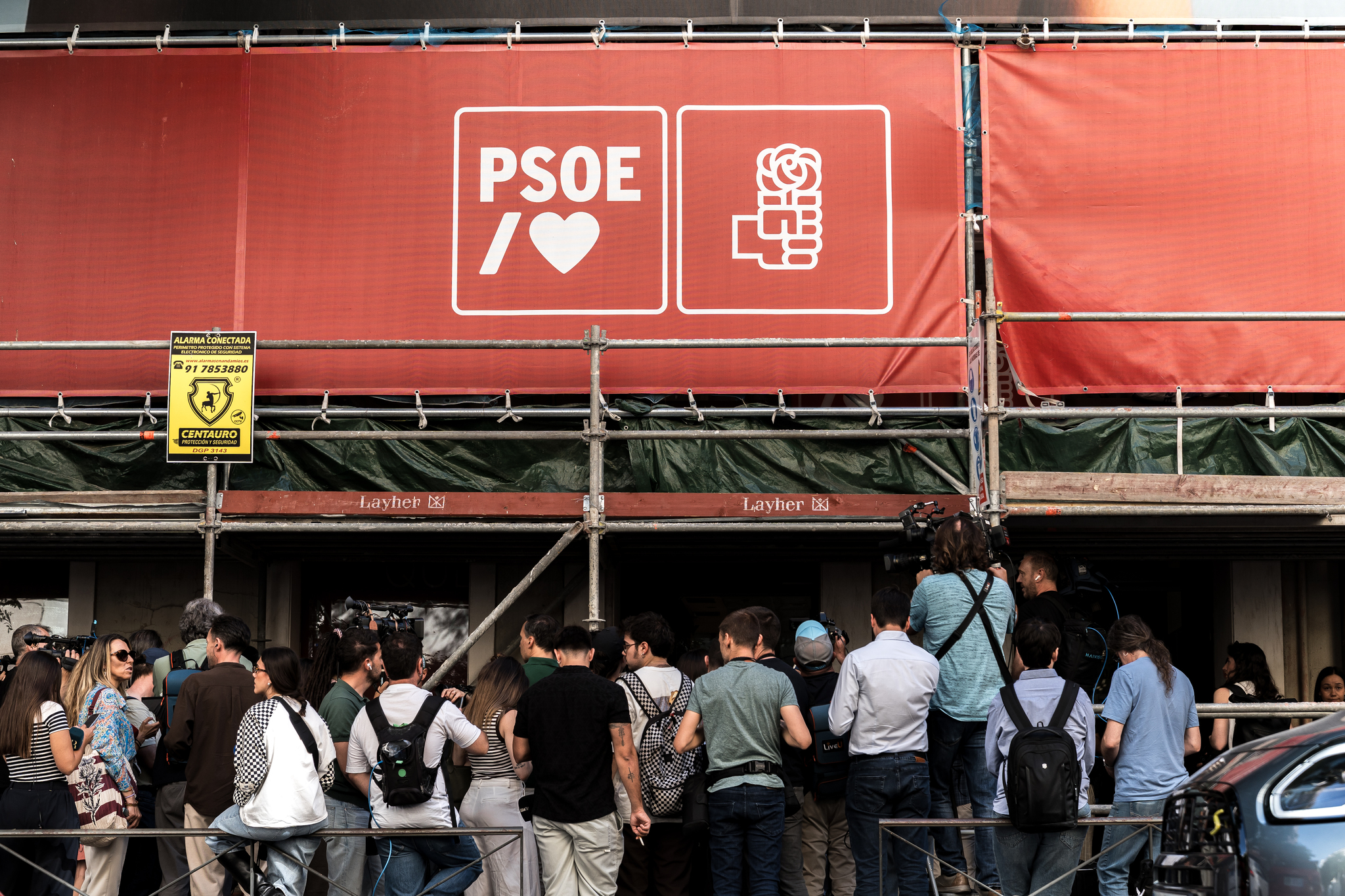 La Guardia Civil considera a Santos Cerdán y Leire Díez los líderes de la trama para proteger al PSOE