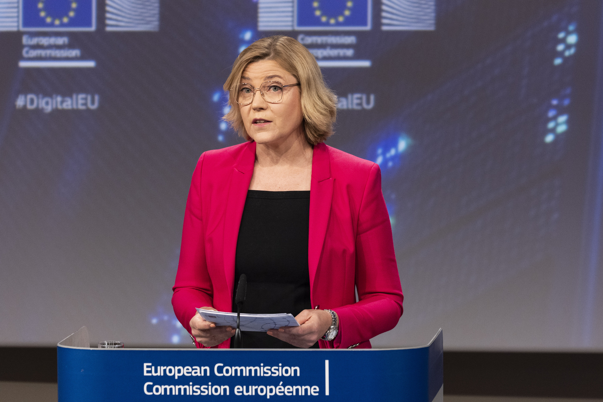 Bruselas movilizará 200.000 millones para triplicar la industria de centros de datos en la UE