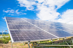 La fotovoltaica bate un récord histórico un año después del apagón
