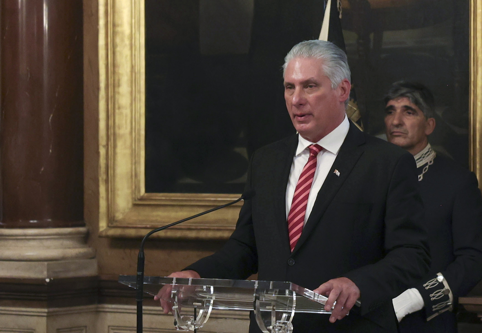 EEUU impone sanciones financieras al presidente de Cuba y a un hijo de Raúl Castro