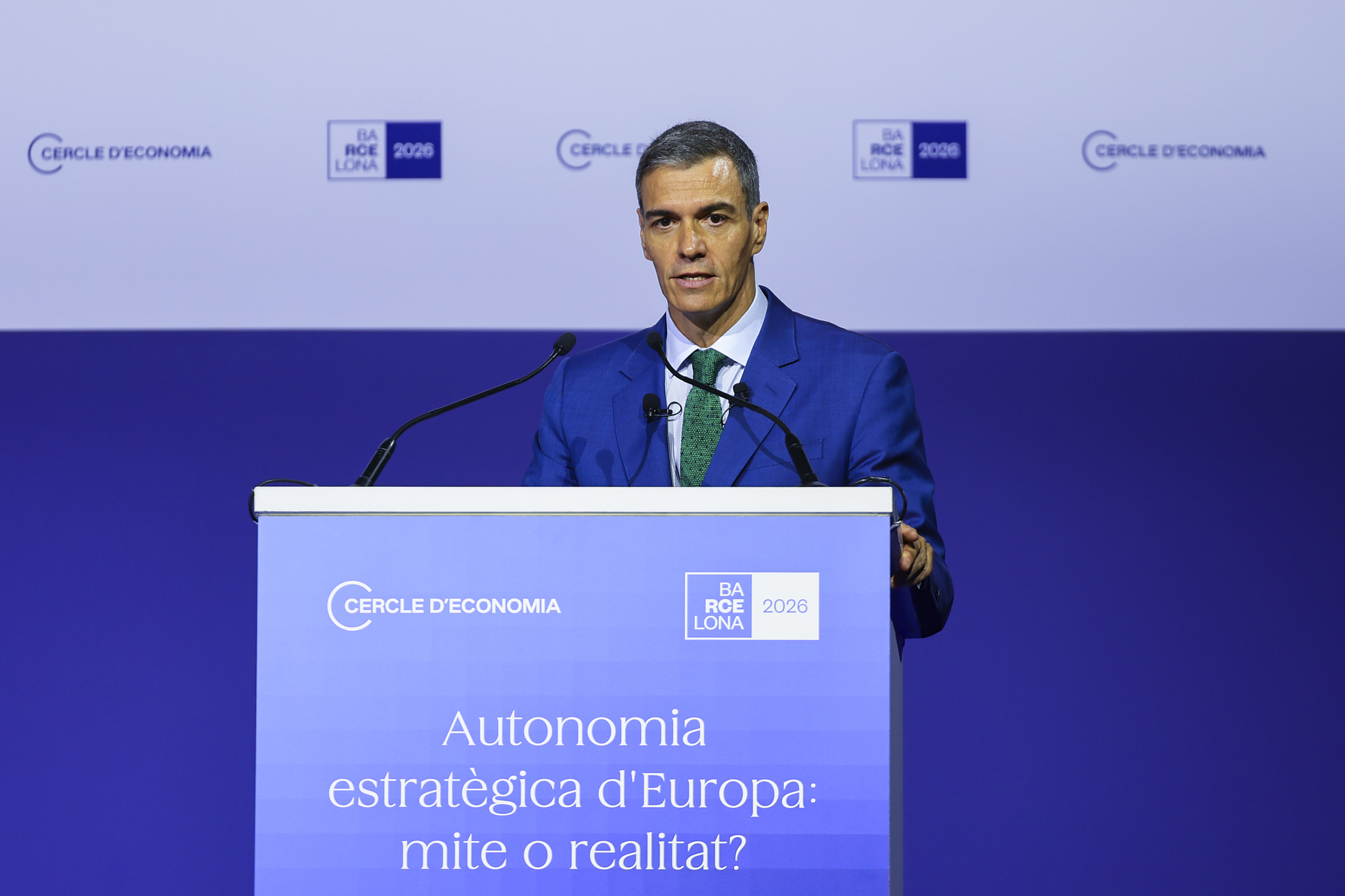 Sánchez se desvincula de "las andanzas" de Leire Díez: "Nunca las hubiera tolerado" El presidente del Gobierno, Pedro Sánchez, ha descartado un superdomingo electoral en el que coincidan las elecciones generales con las autonómicas y municipales, previstas para mayo de 2027. Leer