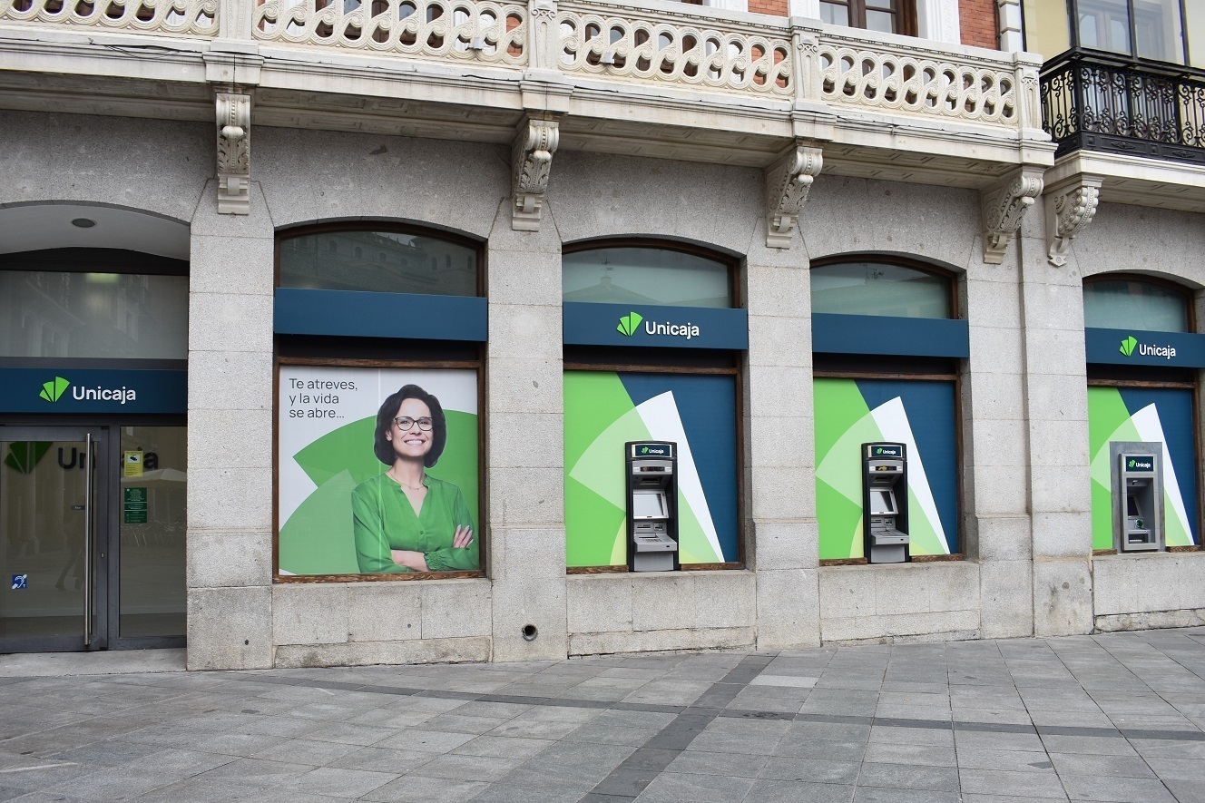 Unicaja crea una Dirección de Marketing y se refuerza con no