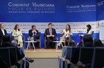 Fujitsu estudia crear un centro de innovación de software en Valencia