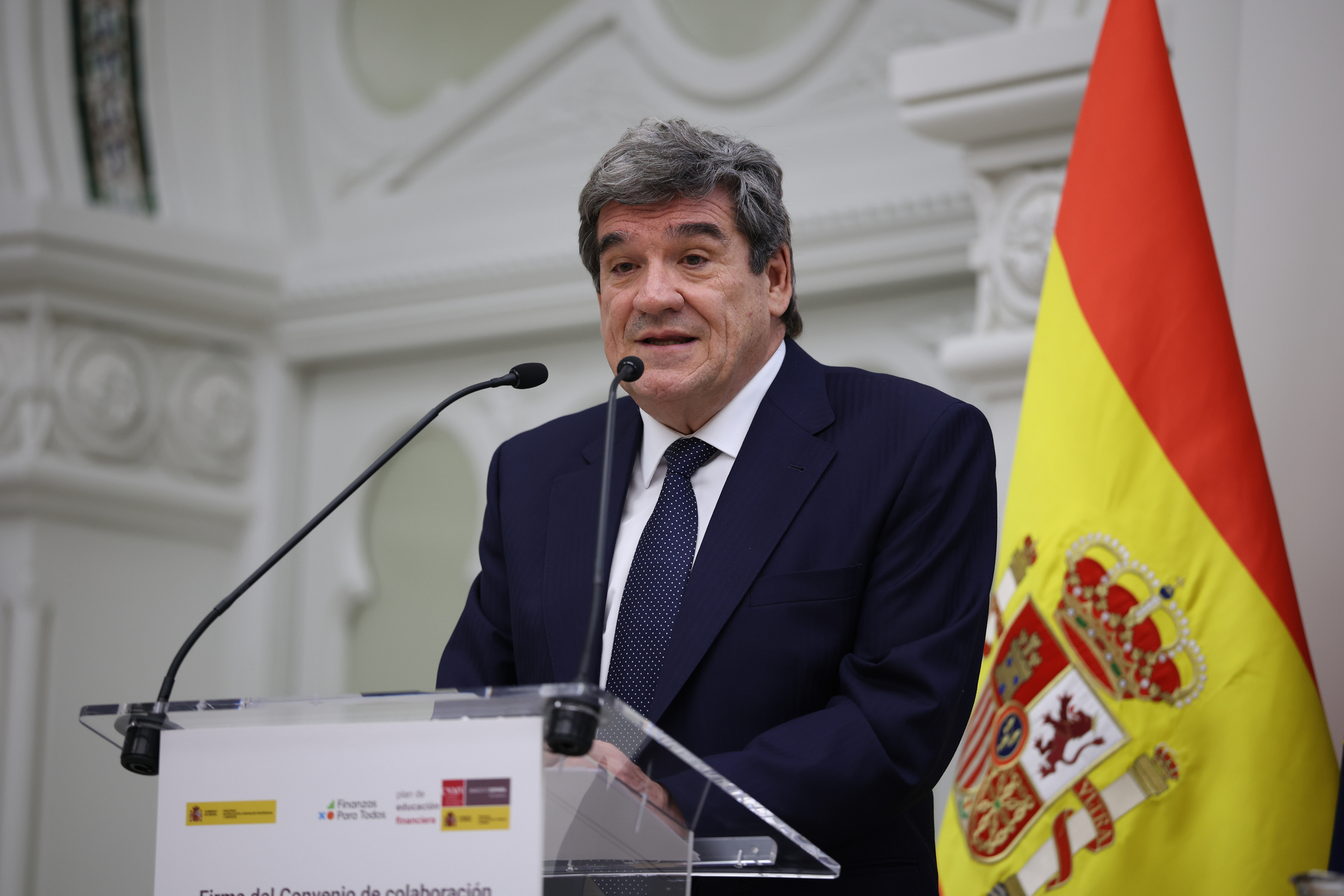 El Banco de España abre una consulta para reducir la carga d