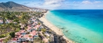 Las islas españolas a las que no recomiendan viajar este verano por su presión turística