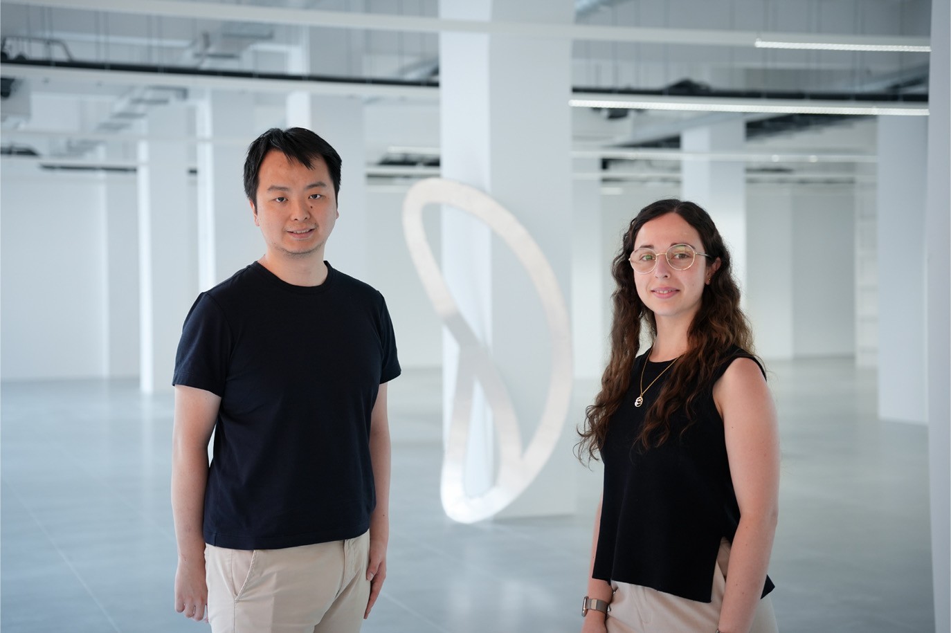 Samsung y LVMH invierten en los robots de Theker en una ronda de 73 millones de euros El gigante tecnológico y el grupo francés de lujo, además de otros inversores como Inditex y CRV, participan en la operación de financiación serie A de la compañía de robots potenciados con IA que automatizan y hacen más eficientes las tareas en el día a día de los entornos industriales. Leer