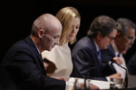 El 'proxy' ISS, a favor de la subida de sueldo de Marta Ortega y Óscar García Maceiras