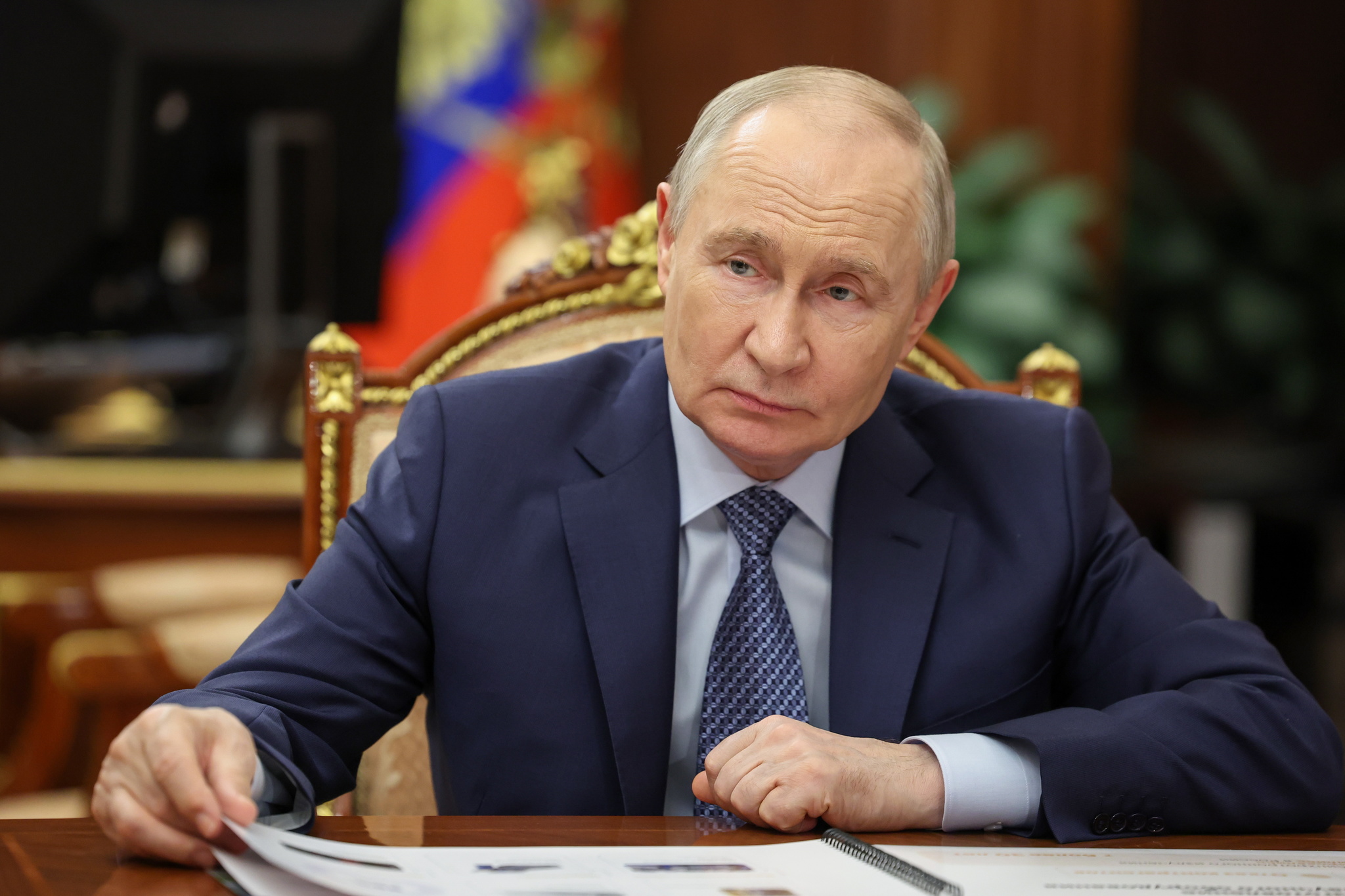 Europa aprovecha la ausencia de Trump y los éxitos de Ucrania para reanudar contactos con Rusia