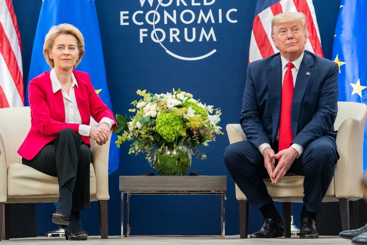 Eurodiputados piden a la Comisión Europea rechazar la injerencia de Trump en las elecciones de Colombia