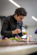 Eneko Atxa, chef de Azurmendi: "No creo que haya debate sobre la permanencia del menú degustación"