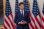 Kevin Warsh se estrenará en la Fed sin recortes de tipos