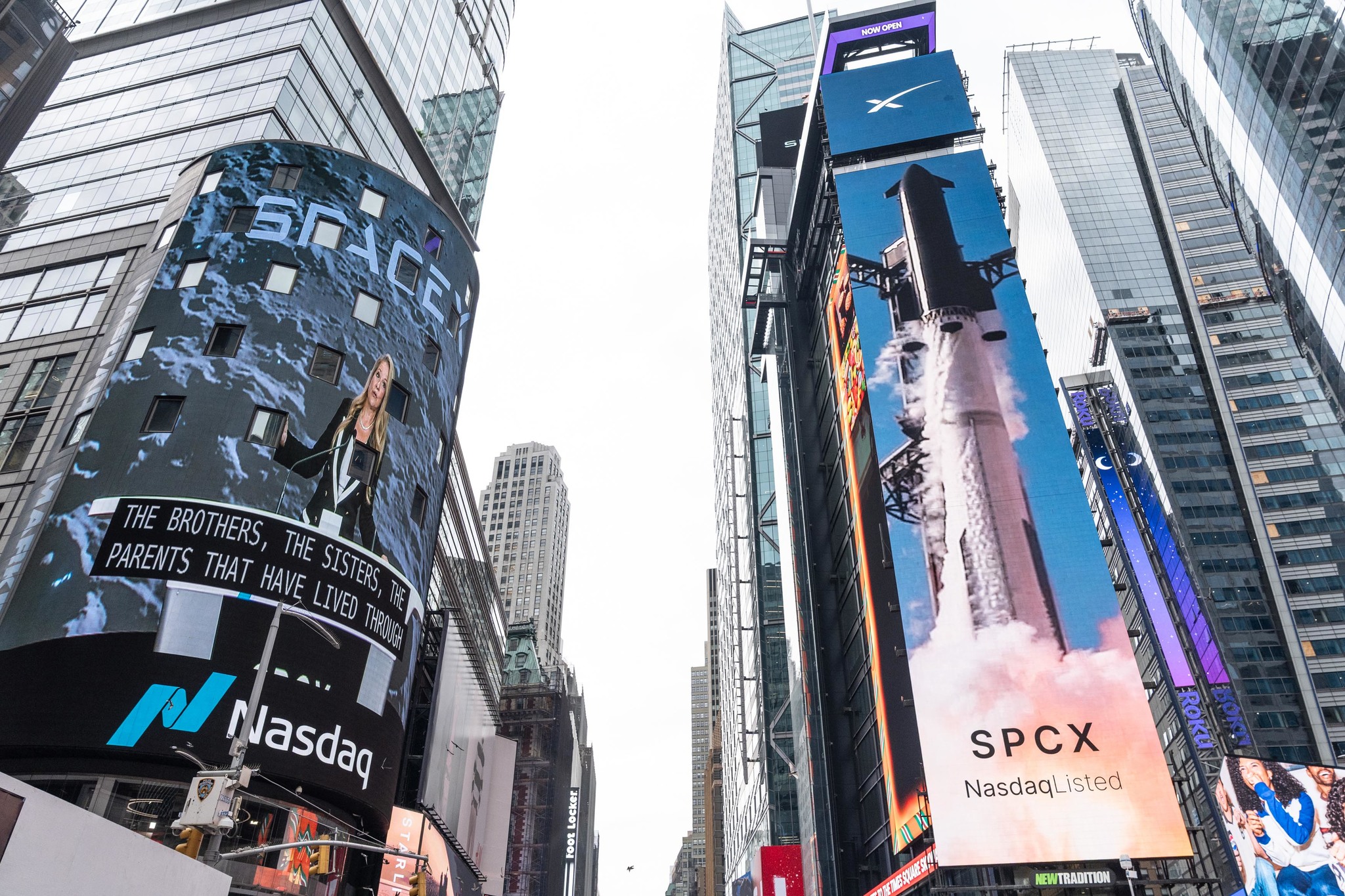 SpaceX llega a superar a Microsoft y Amazon en valor bursátil tras comprar Cursor La compañía, que se ha hecho con Anysphere, la empresa detrás del asistente de programación Cursor, por 60.000 millones de dólares, continúa su rally bursátil. Leer