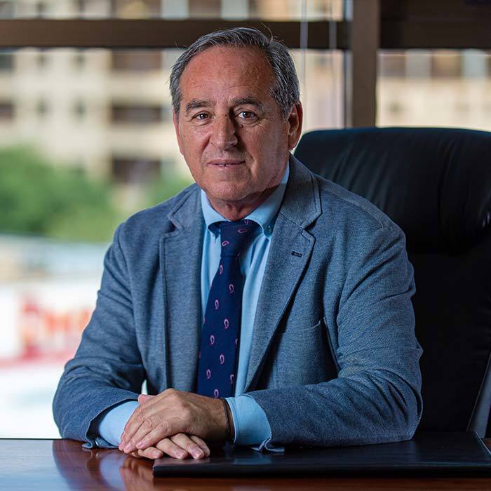 El líder de la patronal castellanomanchega llama «memos» a los jóvenes sin «fortaleza mental»