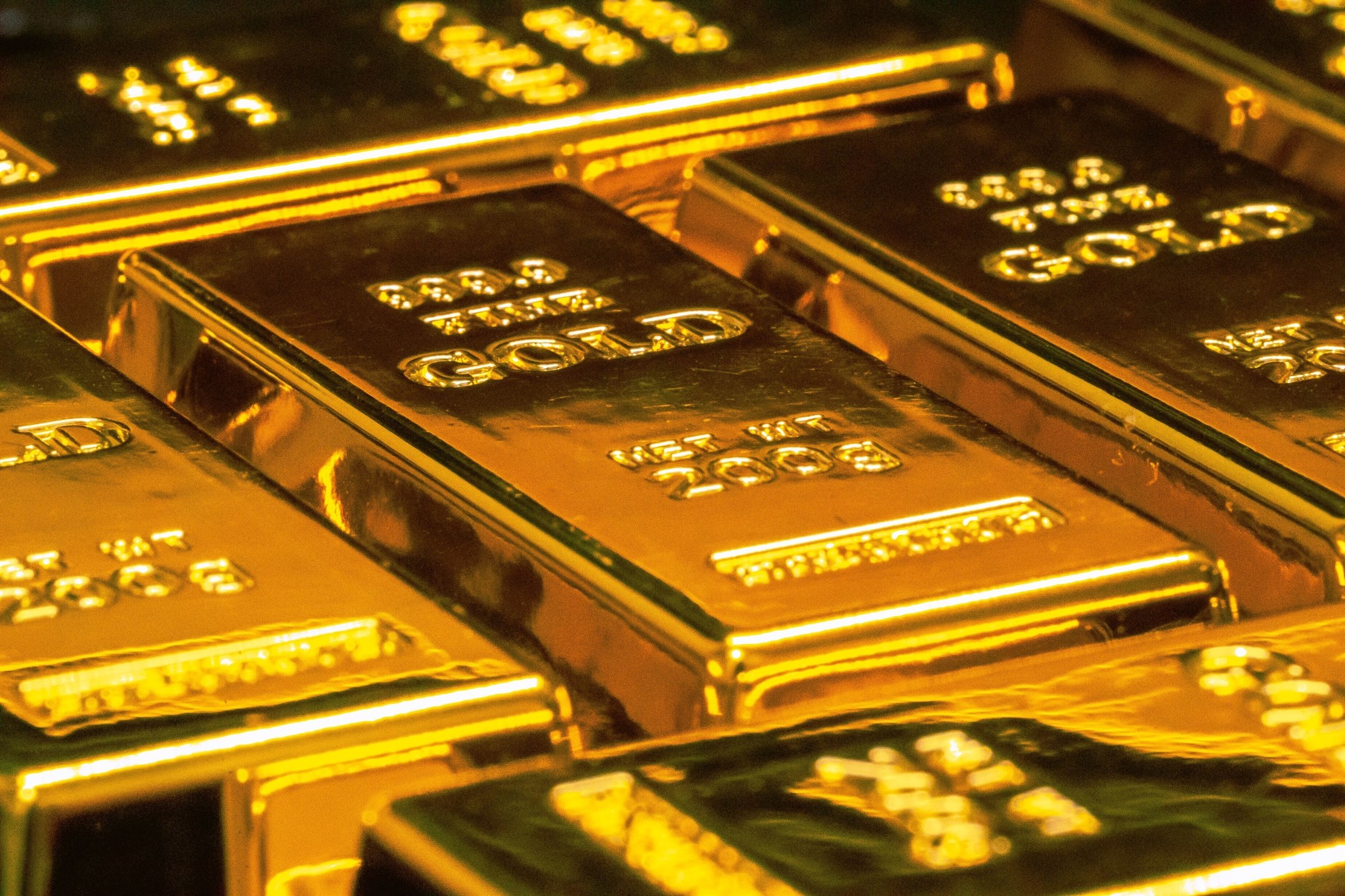 Los bancos centrales repatrían oro ante el aumento de la inseguridad global Los conflictos, las sanciones y la pérdida de confianza han aumentado la cautela de las instituciones a la hora de almacenar lingotes en otros países. Leer