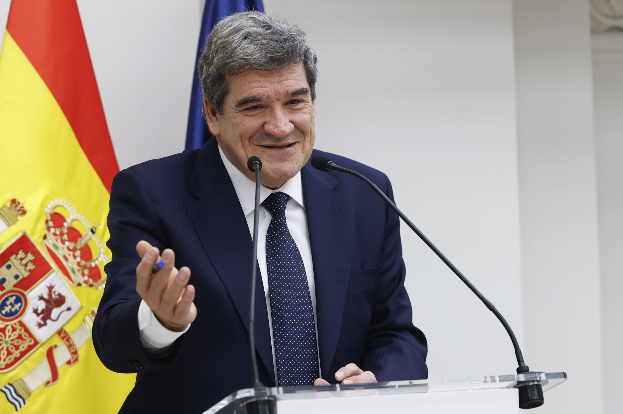 Escrivá denuncia un déficit de 750.000 viviendas e insta a colaborar a los gobiernos central y autonómicos