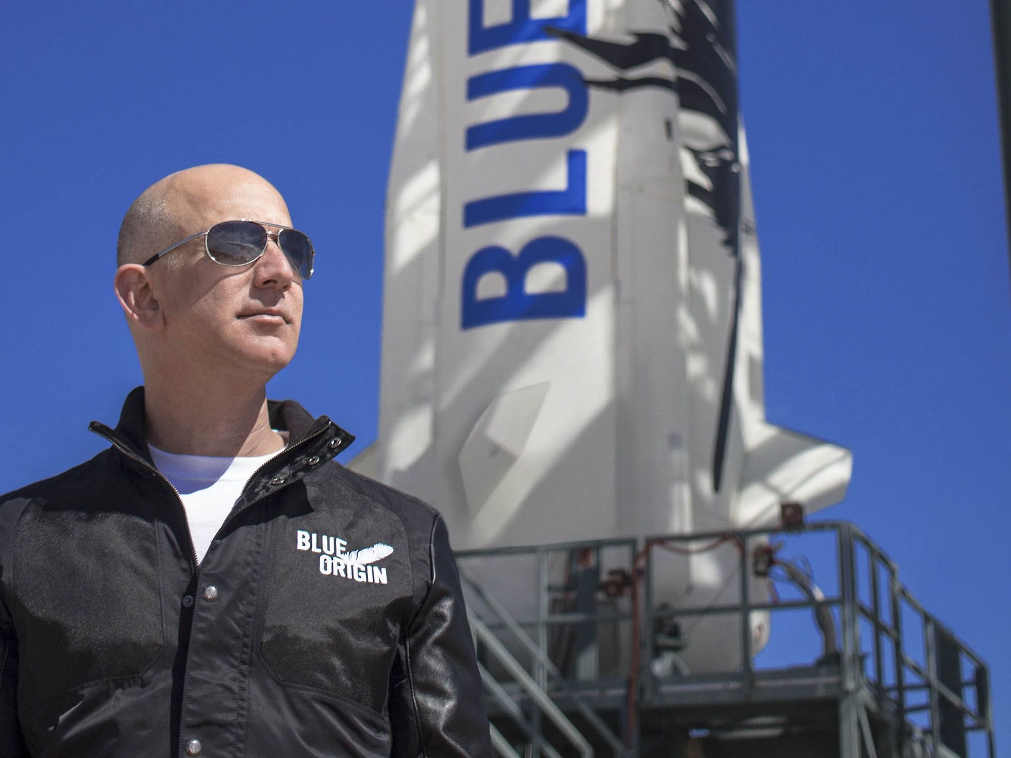 ¿Puede Blue Origin salir de la sombra de Space X? Tras la catastrófica explosión de su cohete New Glenn, la empresa de Jeff Bezos lucha desesperadamente por acortar distancias frente al éxito comercial de SpaceX. Leer