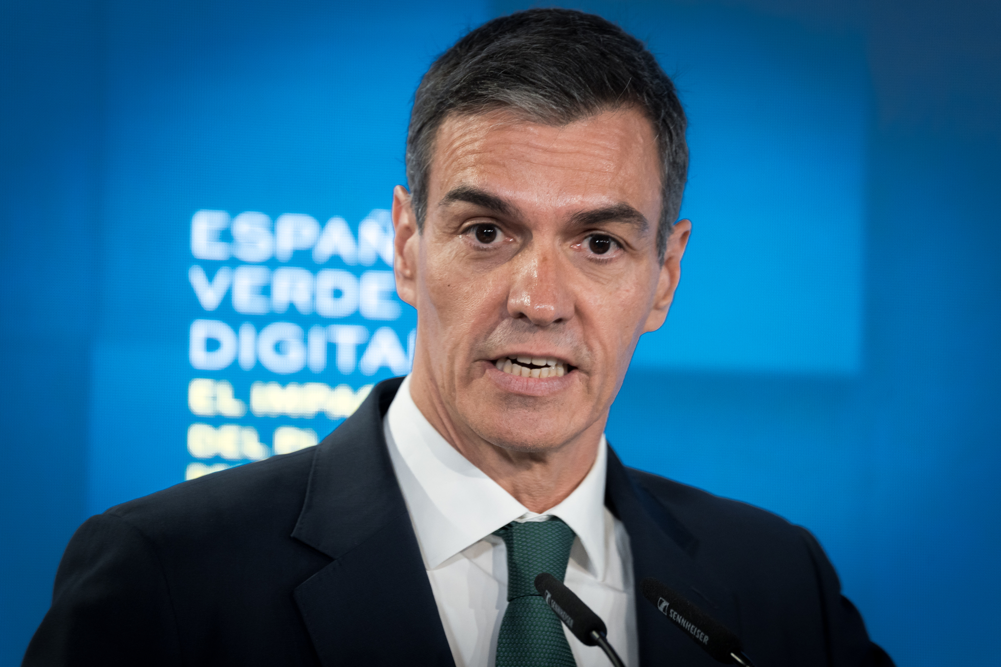Pedro Sánchez, acorralado tras la condena a Ábalos, su mano derecha en el PSOE