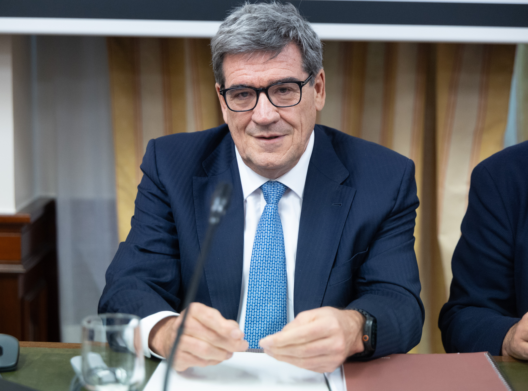 Escrivá avisa de que las subidas de precios se extenderán durante 2027 El Banco de España revela un contagio de inflación a toda la cadena de suministros. El IPC subyacente, sin contar con el encarecimiento de la energía, aumentará 3 décimas de lo previsto en 2026 y 6 décimas el próximo año. Leer