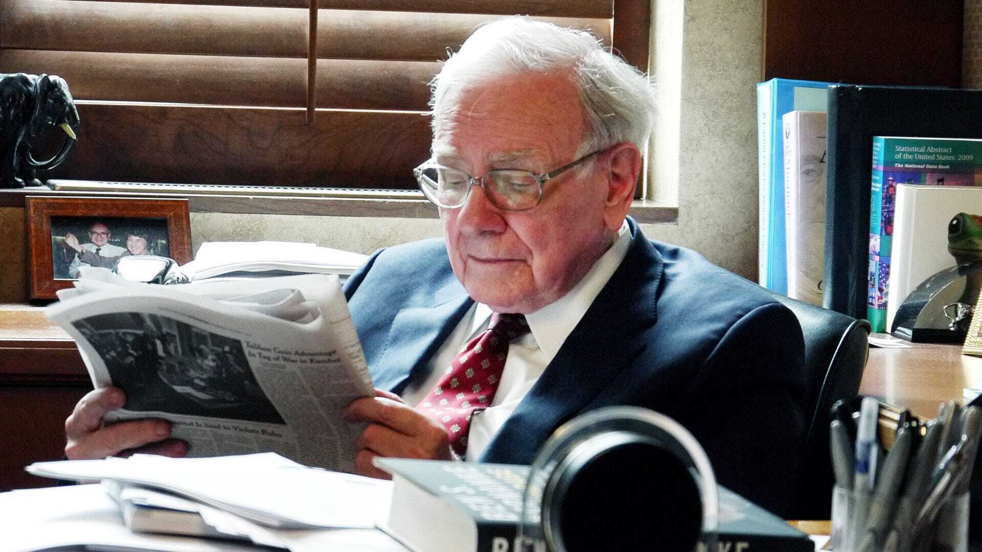 Cuánto habría ganado si hubiera invertido en el ETF que recomendó Buffett en 2014