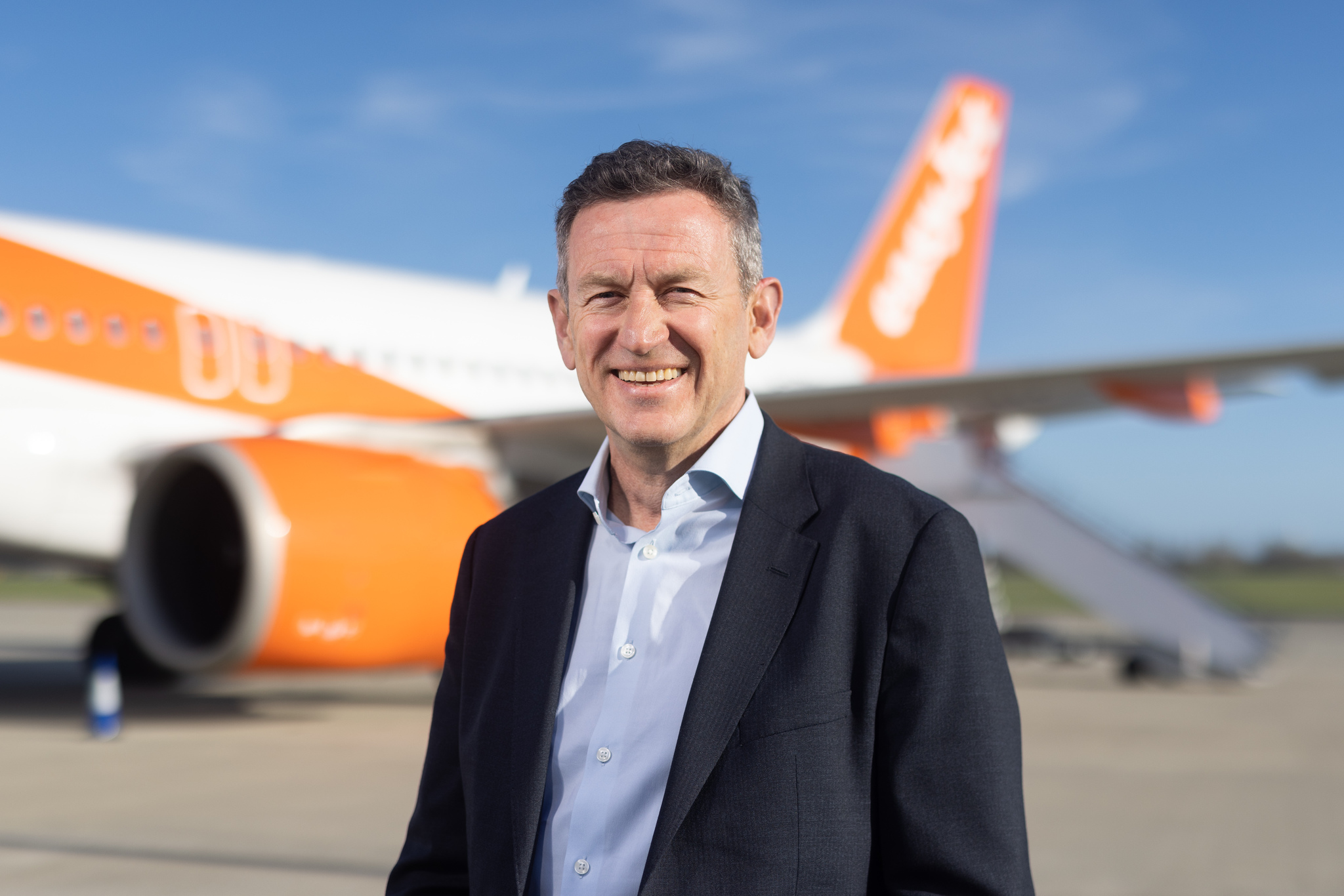 easyJet rechaza una cuarta oferta de Castlelake, pero le da una prórroga para que la mejore La aerolínea, que se dispara un 7 en Bolsa, permitirá el acceso parcial del fondo y sus socios a información confidencial y le alarga el plazo para lanzar una opa formal hasta el 5 de julio. La última propuesta eleva el precio un 4, con una valoración de 5.720 millones Leer