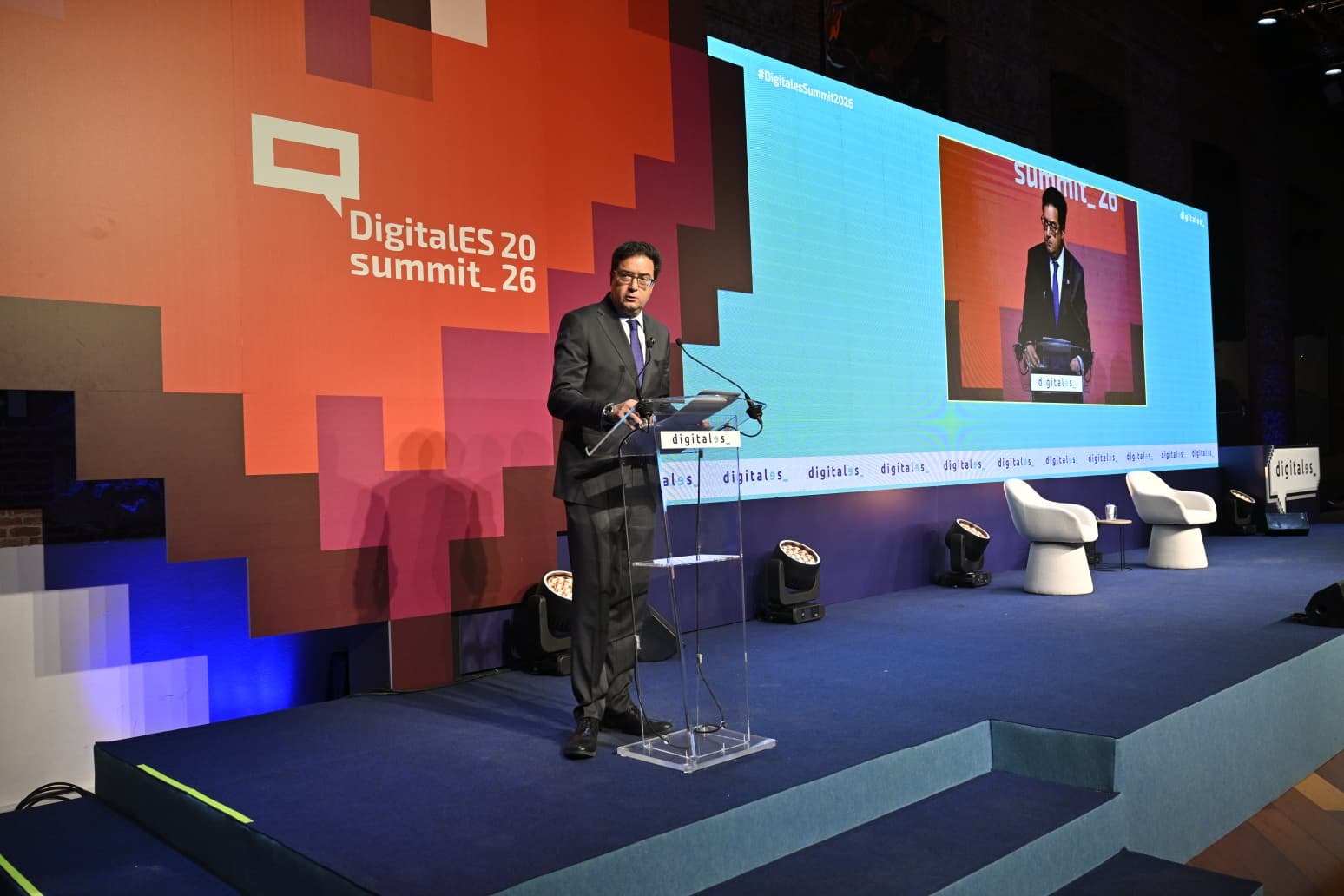 El Gobierno confirma que exigirá 4 horas de baterías para el 75% de la cobertura móvil