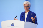 Lagarde: "Podemos subir tipos sin preocuparnos de desatar tensión financiera"