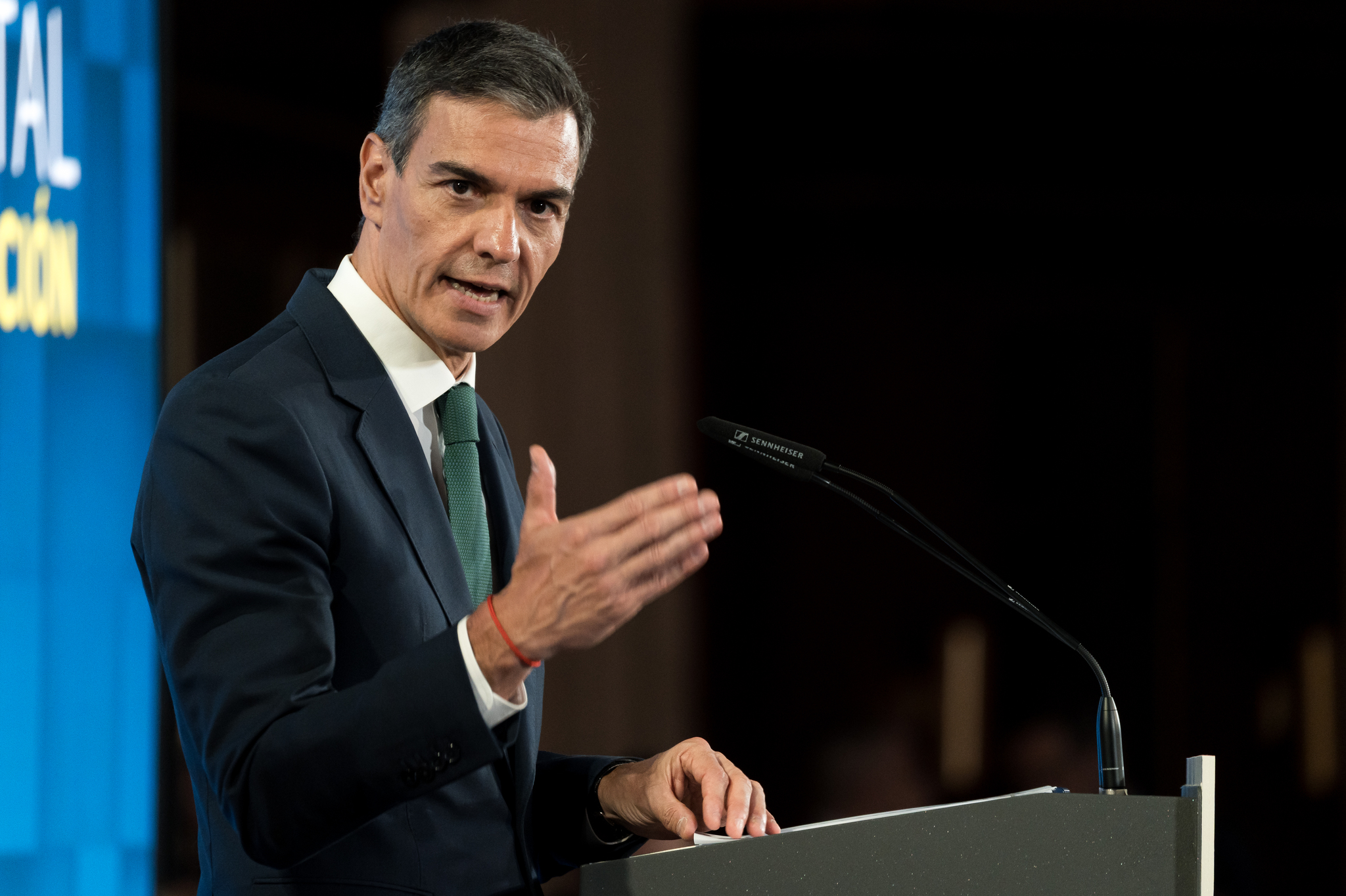 España necesita una "ejecución de urgencia" de los fondos europeos para cobrar el último pago La brecha entre los fondos convocados y los adjudicados asciende a 27.315 millones, mientras el Gobierno prepara a contrarreloj la solicitud del séptimo pago de los fondos NextGen. Leer