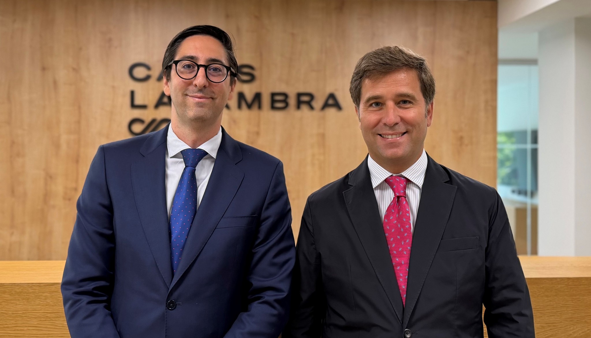 Cases Lacambra refuerza inmobiliario y urbanismo con Felipe Ramírez de Dorado