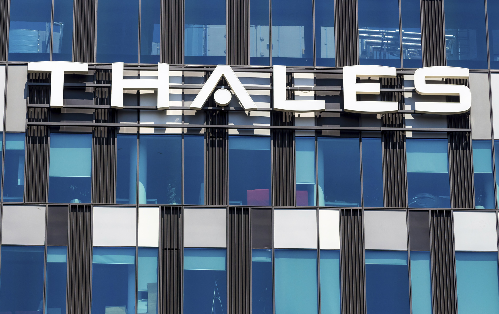 Thales redobla su apuesta por los drones y compra Exail, valorada en 3.900 millones