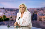 Le Pen se presentará a las elecciones francesas a pesar de llevar el brazalete electrónico