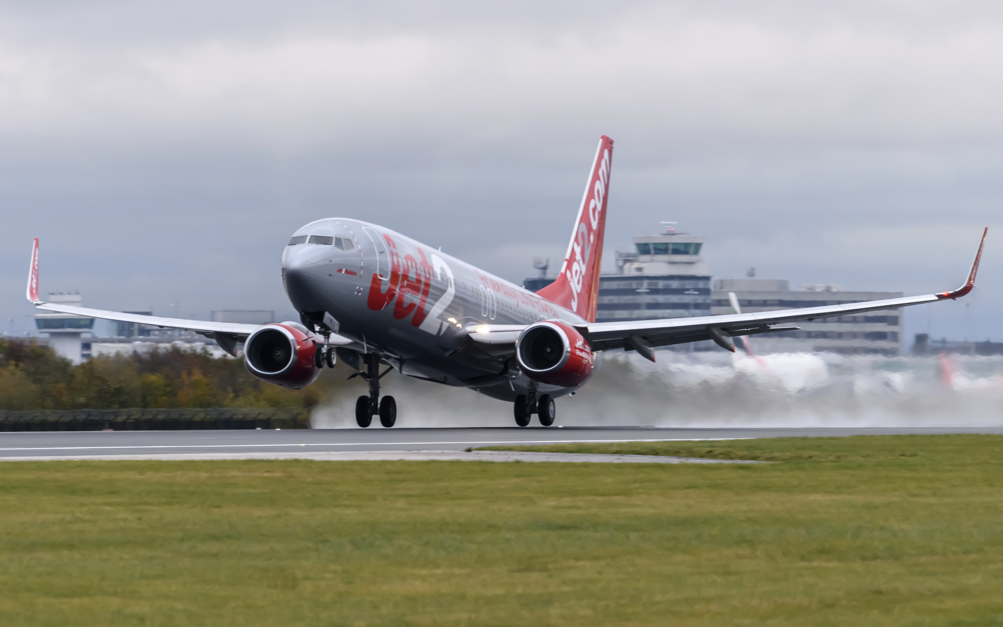 Jet2.com dispara un 7% las reservas de turistas: "La gente espera dormir con aire acondicionado"