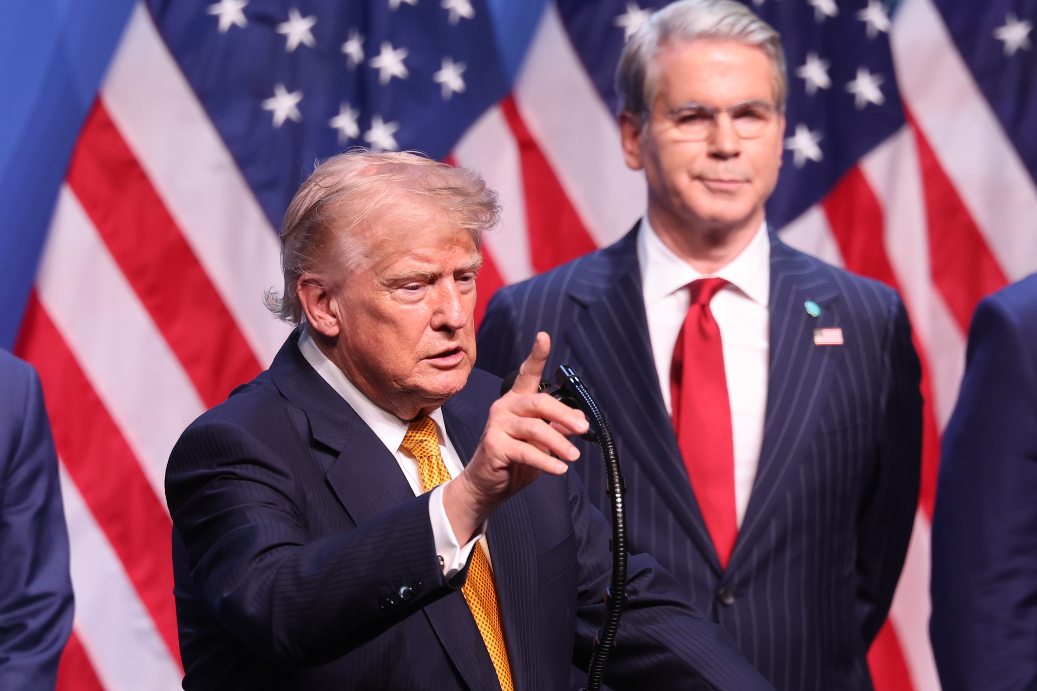 Trump rompe con Irán y dinamita los mercados