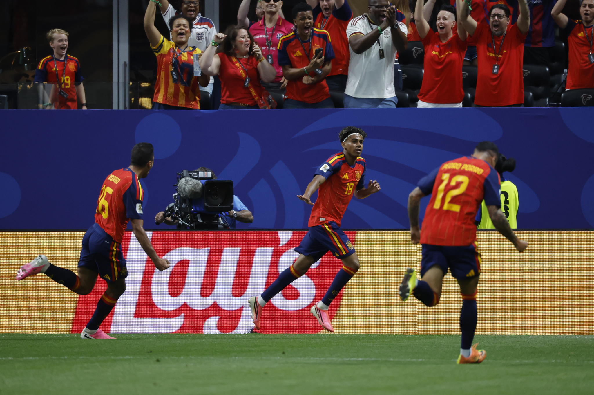 El secreto de la impenetrable defensa de 'La Roja'